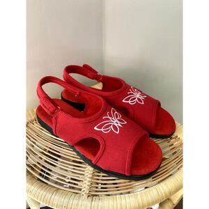 American Sweetheart Cherry Red Canvas Womens Sandals  Sz 8